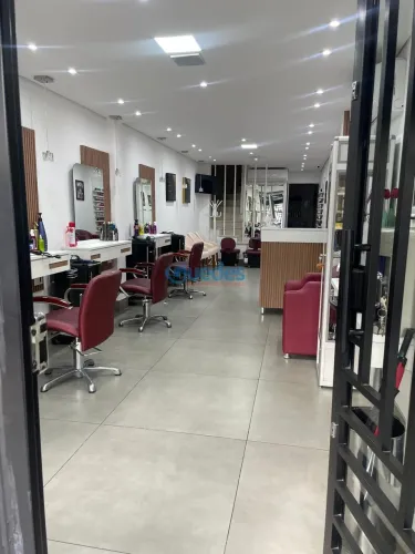 Salão de Beleza à Venda na Chácara Santo Antônio , SP  135m² R$ 138.000