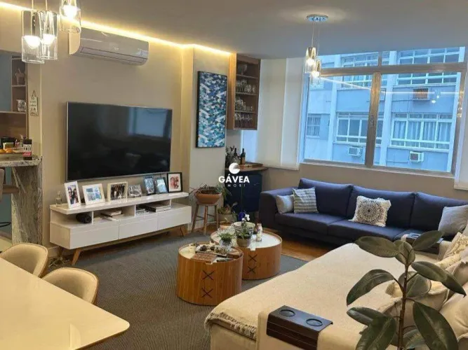 Apartamento à venda no Gonzaga em Santos.