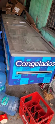 Ilha gelada de 3 metros