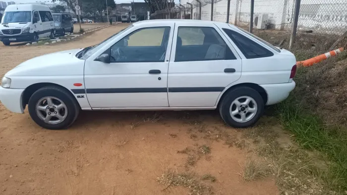 Ford Escort GLX 1.8i 16V 4P 1997