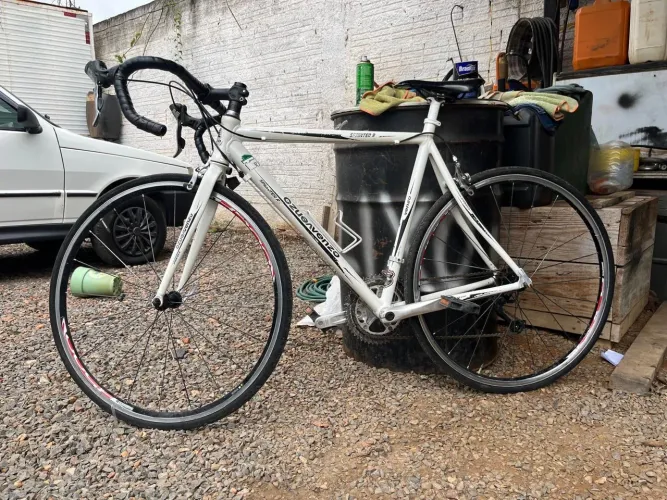 Bicicleta Speed Venzo Sprinter R3