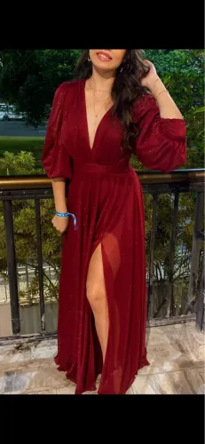 Vestido longo feminino na cor marsala