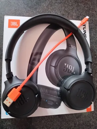 Fone de ouvido JBL 