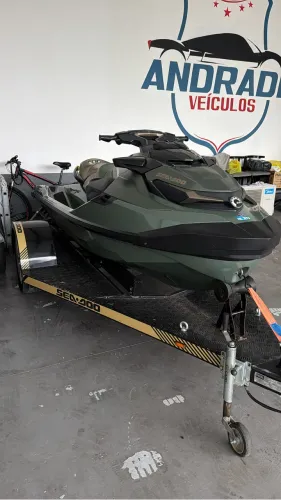 Jet ski 300