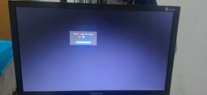 Monitor Samsung 21,5 polegadas.