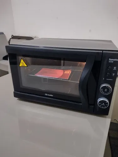 Novo nunca usado, comprado em lote de mostruário, Forno Elétrico Muller Sonetto Black.