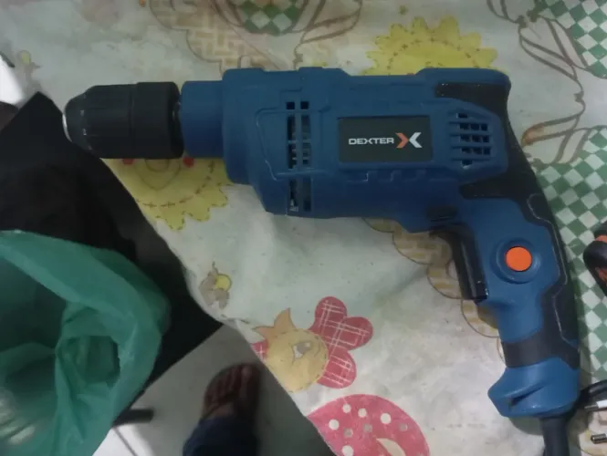 Furadeira e parafusadeira e furadeira de impacto kit completo