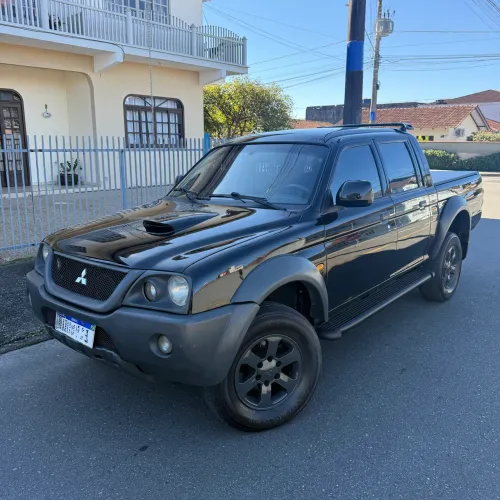 Mitsubishi L200 Outdoor HPE 2.5 4X4 CD T.dies. Mec. 2010