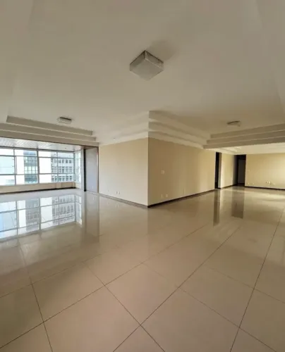 Apartamento 260m2 no Tirol