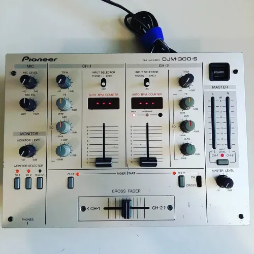 Mixer Pioneer DJM 300s