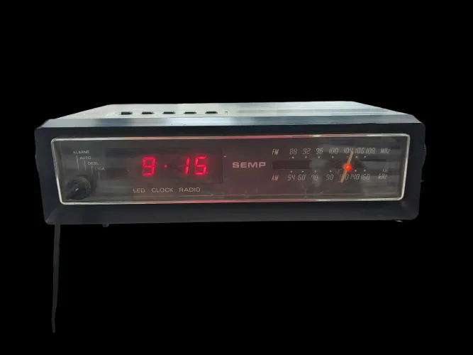 Rádio relógio Semp 