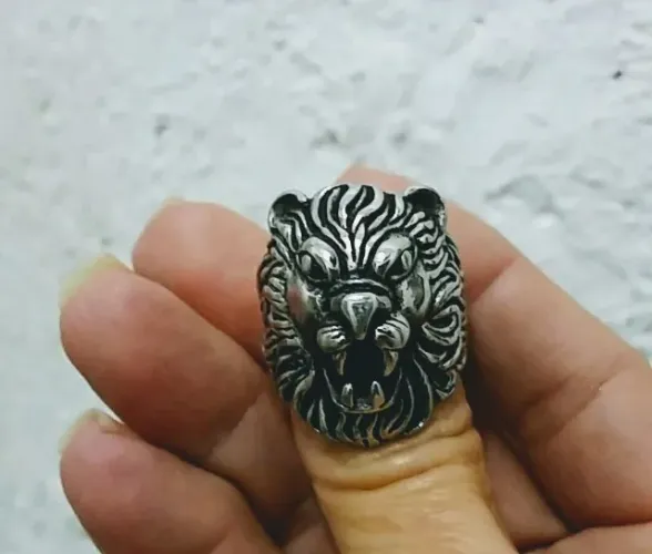 Anel Leão. Unissex. Centro RJ.
