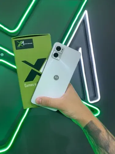 Moto e22 seminovo - parcelo em até 18x - aceito troca 