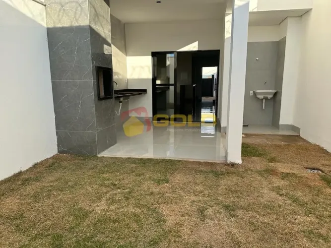 Sobrado para Venda em Uberlândia, Novo Mundo, 3 dormitórios, 1 suíte, 3 banheiros, 4 vagas