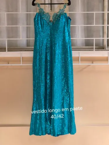 Vestido Longo em Paetê verde- Tamanho 40/42