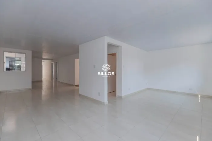 Prédio Comercial à venda com 14 salas no Centro de Curitiba