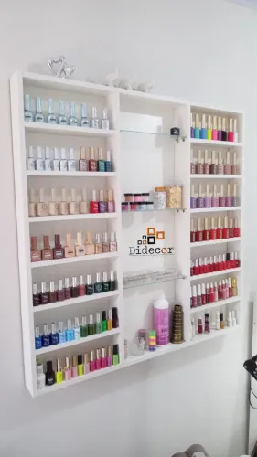 Expositor esmalteiro c/ 3 prateleira de vidro 320$