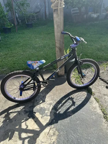 Bicicleta BMX