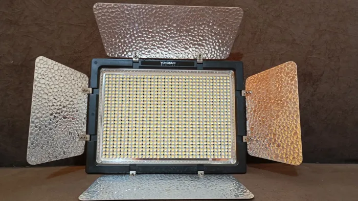 Led Yongnuo YN900