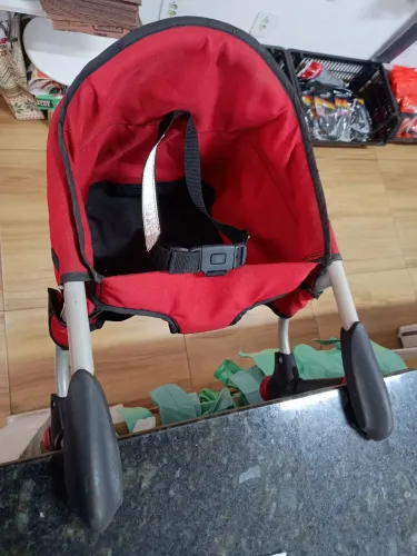 Cadeira de mesa infantil 