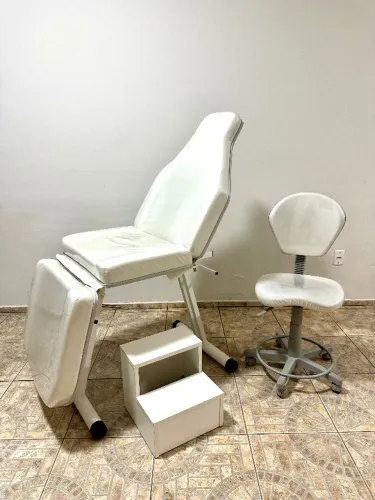 Maca estética com cadeira 