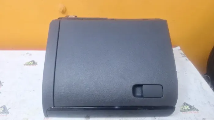 Porta Luvas Jetta 2016 