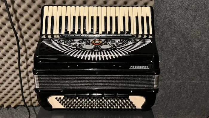 Acordeon Italiano 120 Baixos Duplo Cassoto - Philharmonica (Dallapé)