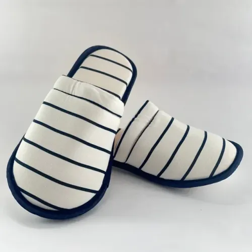 Pantufa Chinelo de Quarto Branco Azul Marinho Unisex Estilo e Conforto em Casa - M (37/38)
