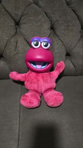 Boneco Melocoton super novo e funcionando