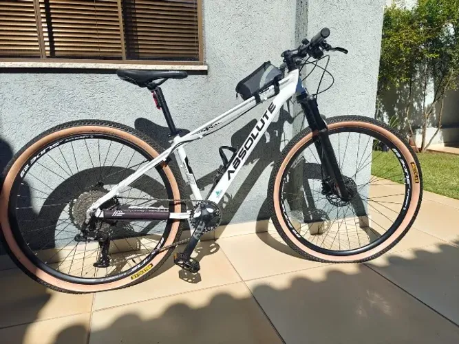 Bicicleta Absolute aro 29