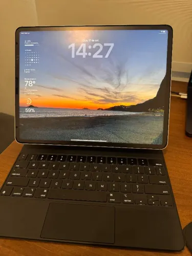 iPad Pro M1 + de 12.9 polegadas com 3G chip e 256 armazenamento
