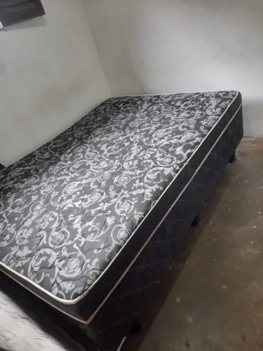 Cama box casal semi nova