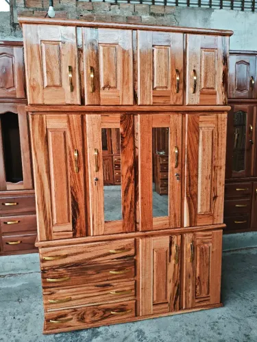 Guarda roupa de casal 4 portas novo frete grátis.