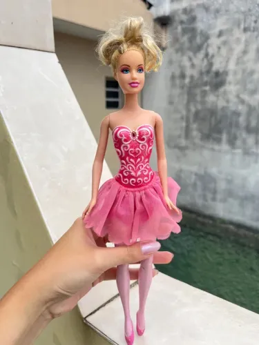 Boneca Barbie bailarina