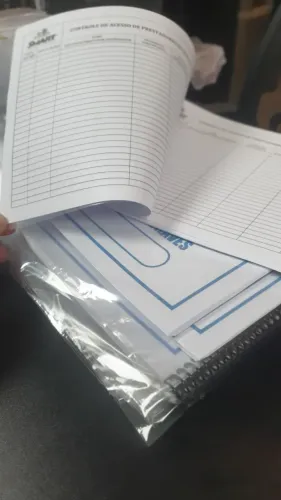 Impressão de apostilas com encadernação