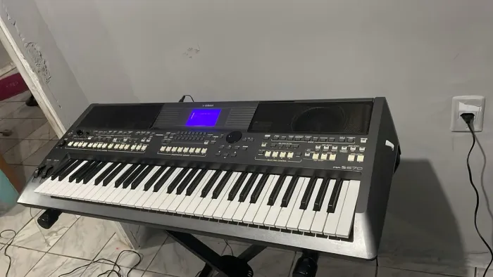 Teclado Yamaha 