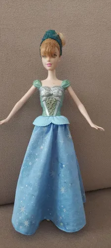 Boneca Cinderela  Disney 2013