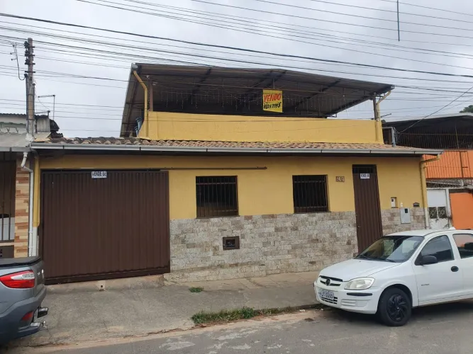 BAIRRO FRANCISCO BERNARDINO 3 QUARTOS 1 SUITE SALA AMPLA COZINHA TERRAÇO TERRENO FUNDOS