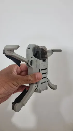 Drone mini 2  com 3 baterias aceito troca em S22 ultra ou S23 ultra (LEIA)