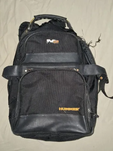 Mochila Hummer Preta (com avarias)