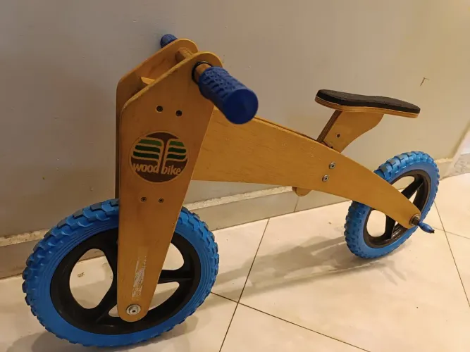 Bicicleta de equilíbrio em madeira woodbike
