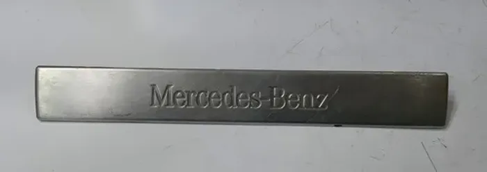 Acabamento Soleira Porta Diant Esquerda Mercedes Ml500 2005 Prateado