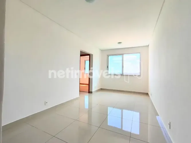Apartamento de 02 quartos com suíte, elevador e salão de festas no Palmares!