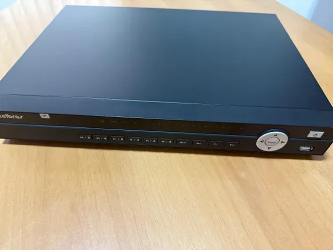 NVR 16 Canais Intelbras NVD 3016 P, com 4 portas PoE,  