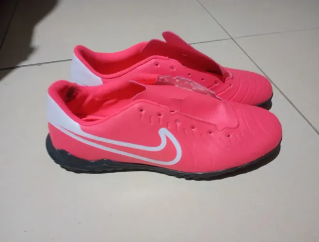 Chuteira society Nike 43 