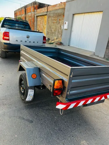 Reboque/Carretinha para Transporte - Novo