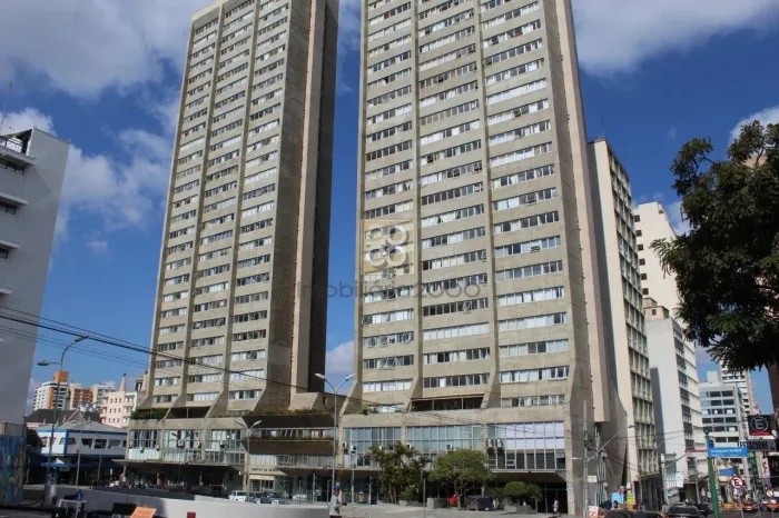 Apartamento - Tv Nestor de Castro, 263 - Centro - Curitiba PR