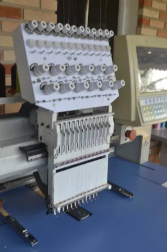 Máquina de Bordar Eletrônica