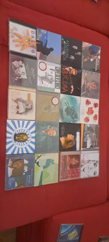 20 cds originais alguns lacrados 20,00 cada.