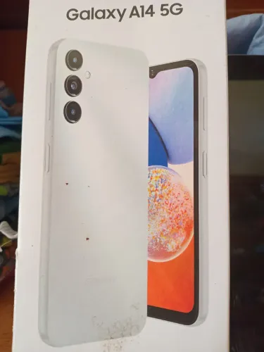 Celular  usado semi novo 